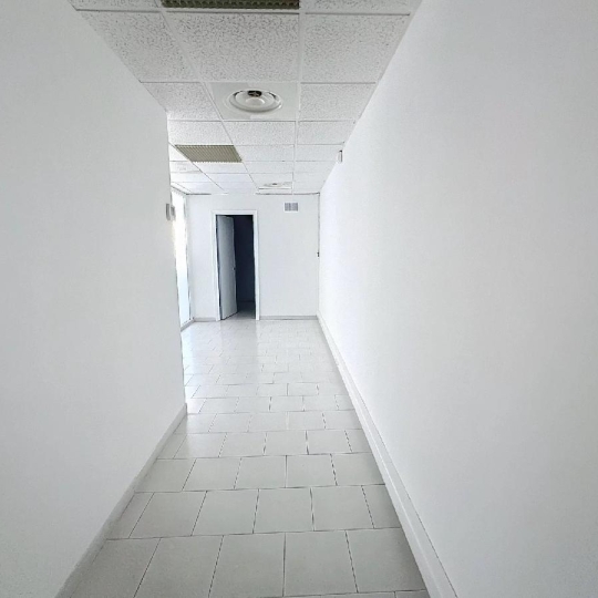  NAT'IMMO : Office | MOUANS-SARTOUX (06370) | 100 m2 | 1 400 € 