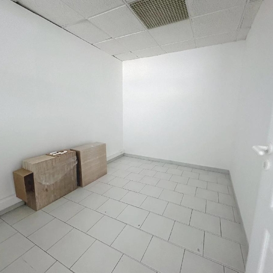  NAT'IMMO : Office | MOUANS-SARTOUX (06370) | 100 m2 | 1 400 € 