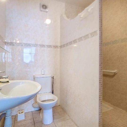  NAT'IMMO : House | LES ARCS (83460) | 102 m2 | 239 000 € 