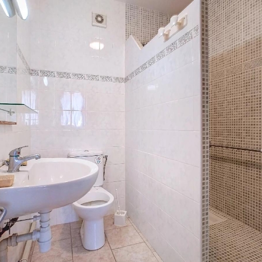  NAT'IMMO : House | LES ARCS (83460) | 102 m2 | 239 000 € 