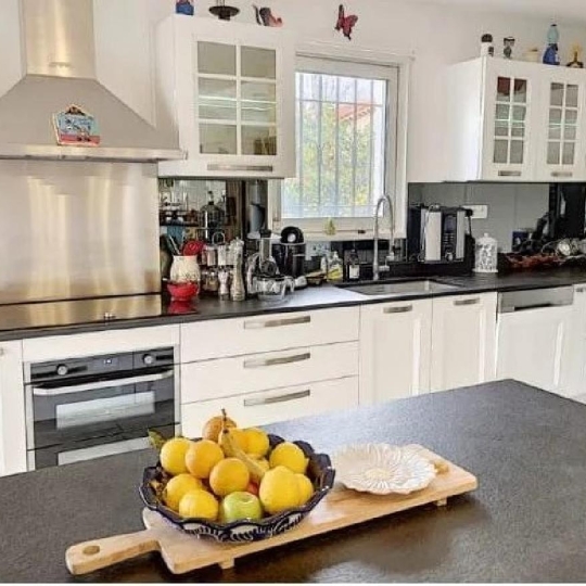  NAT'IMMO : House | CAGNES-SUR-MER (06800) | 334 m2 | 1 189 000 € 