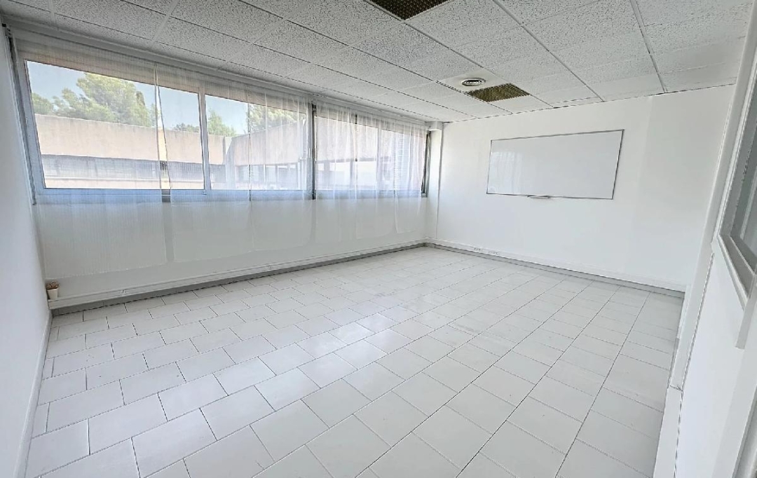 NAT'IMMO : Office | MOUANS-SARTOUX (06370) | 100 m2 | 1 400 € 