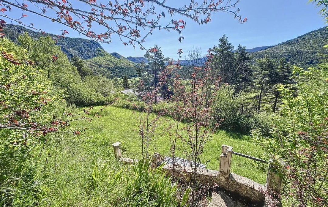 NAT'IMMO : Maison / Villa | SAINT-AUBAN (06850) | 72 m2 | 180 000 € 
