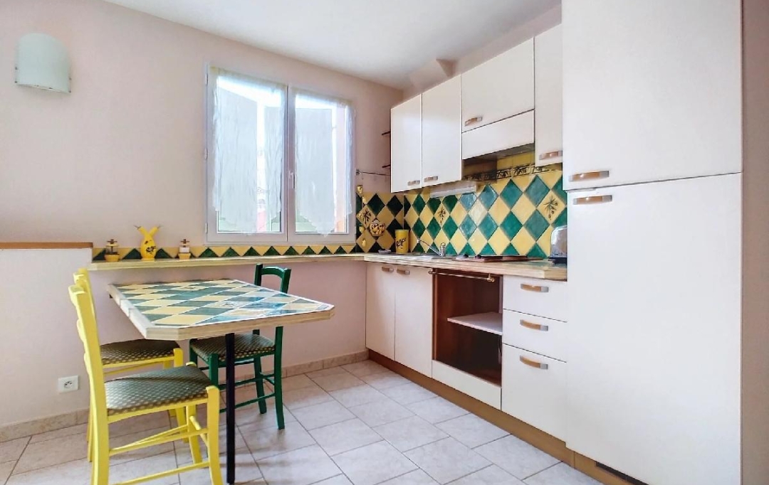 NAT'IMMO : House | LES ARCS (83460) | 102 m2 | 239 000 € 