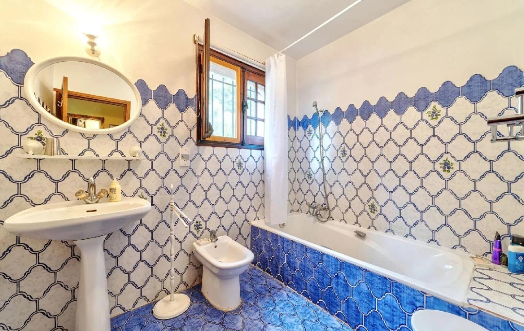 NAT'IMMO : House | LES ARCS (83460) | 184 m2 | 795 000 € 