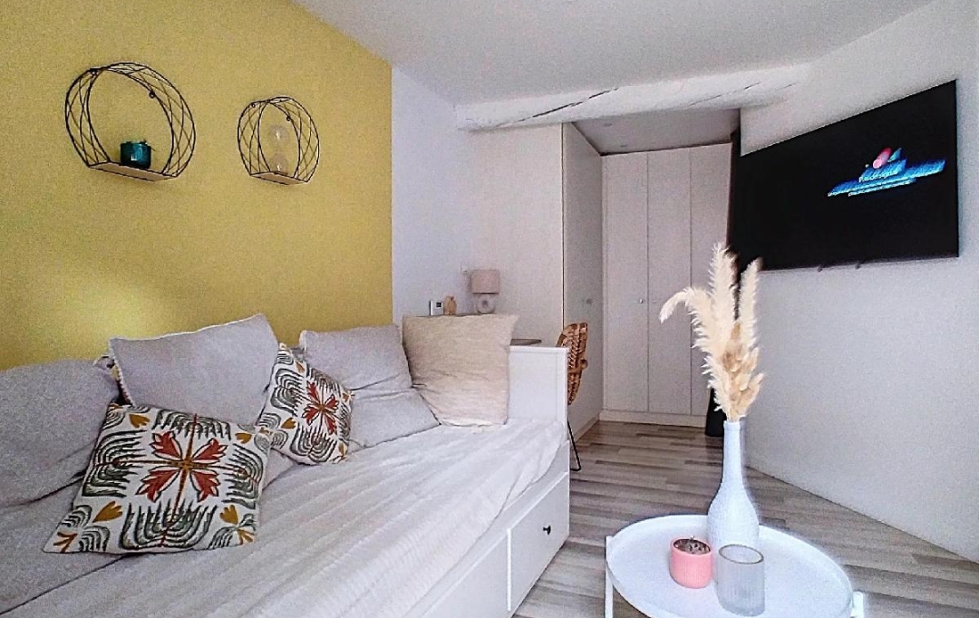 NAT'IMMO : House | LES ARCS (83460) | 50 m2 | 169 000 € 
