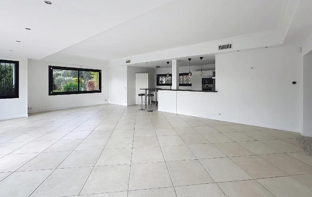 NAT'IMMO : House | MOUGINS (06250) | 163 m2 | 1 690 000 € 