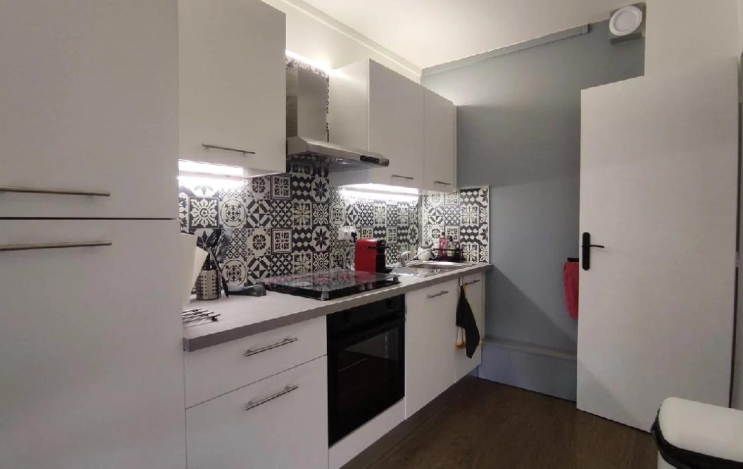 NAT'IMMO : Apartment | SANARY-SUR-MER (83110) | 30 m2 | 280 000 € 