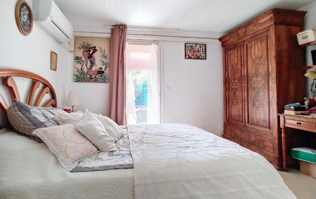 NAT'IMMO : House | VIDAUBAN (83550) | 92 m2 | 315 000 € 