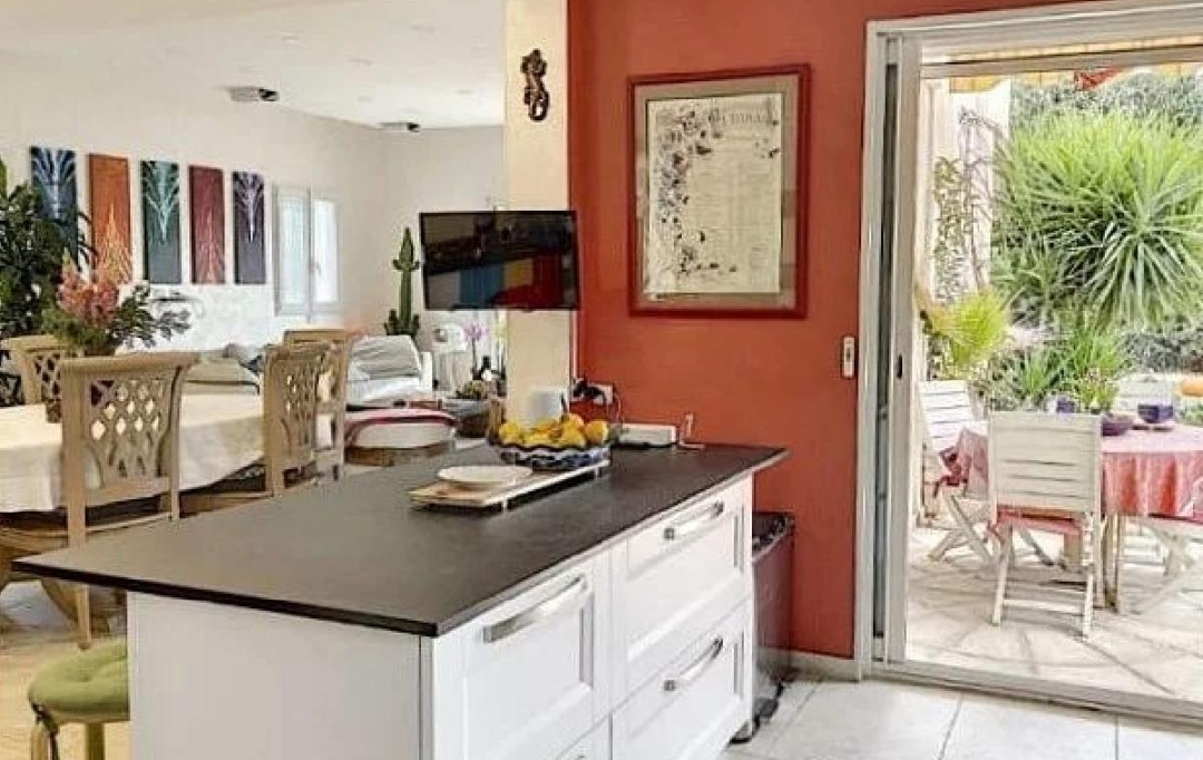 NAT'IMMO : House | CAGNES-SUR-MER (06800) | 334 m2 | 1 189 000 € 