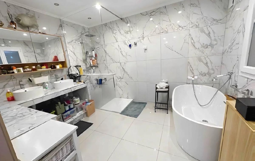 NAT'IMMO : House | MOUGINS (06250) | 140 m2 | 798 000 € 