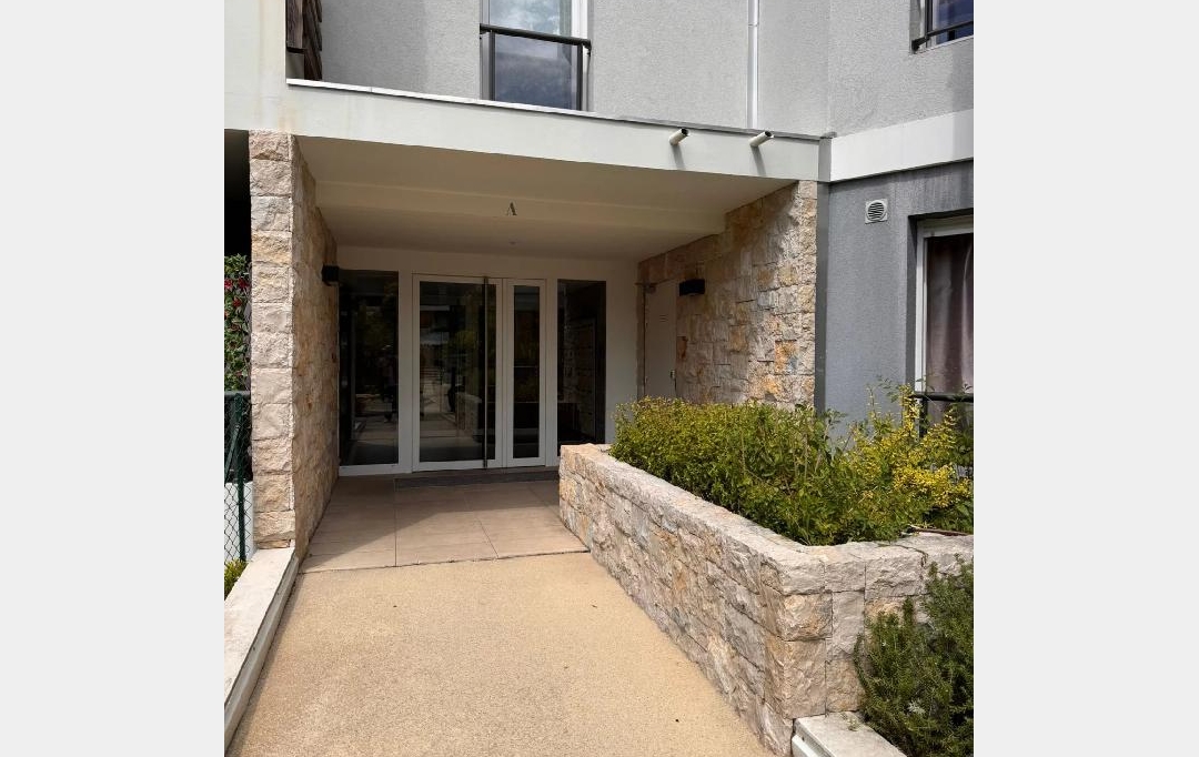 NAT'IMMO : Appartement | MOUGINS (06250) | 60 m2 | 299 000 € 