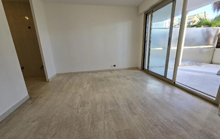 Appartement P1 LE CANNET 23 m2 143 000 € Appartement P1 LE CANNET 23 m2 143 000 €